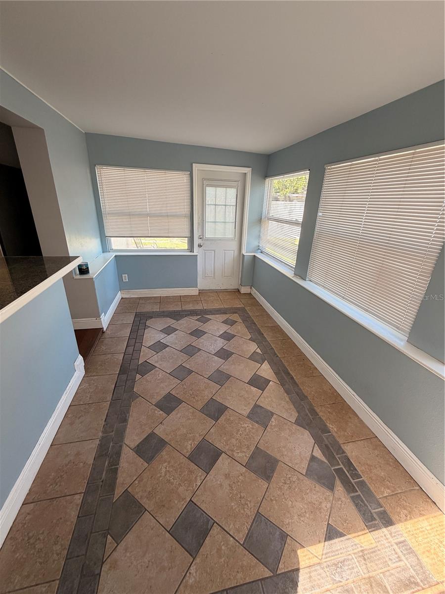 KORNER PARK - Residential