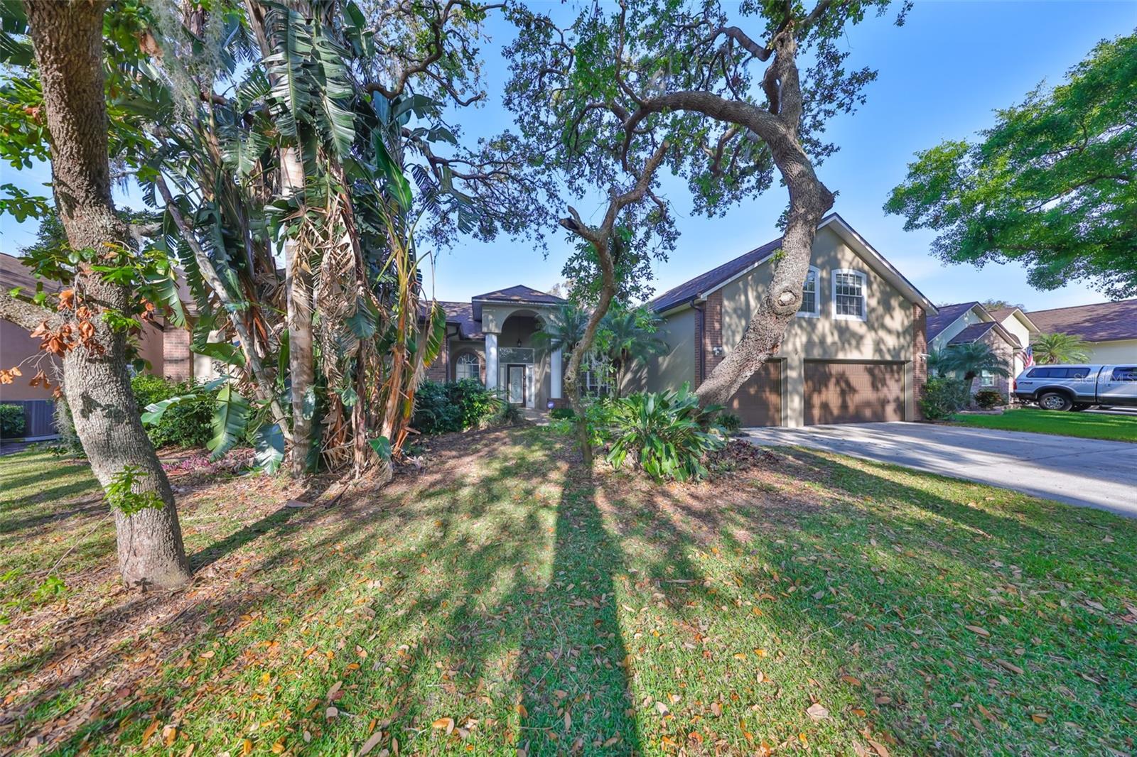 2561 REGAL RIVER ROAD