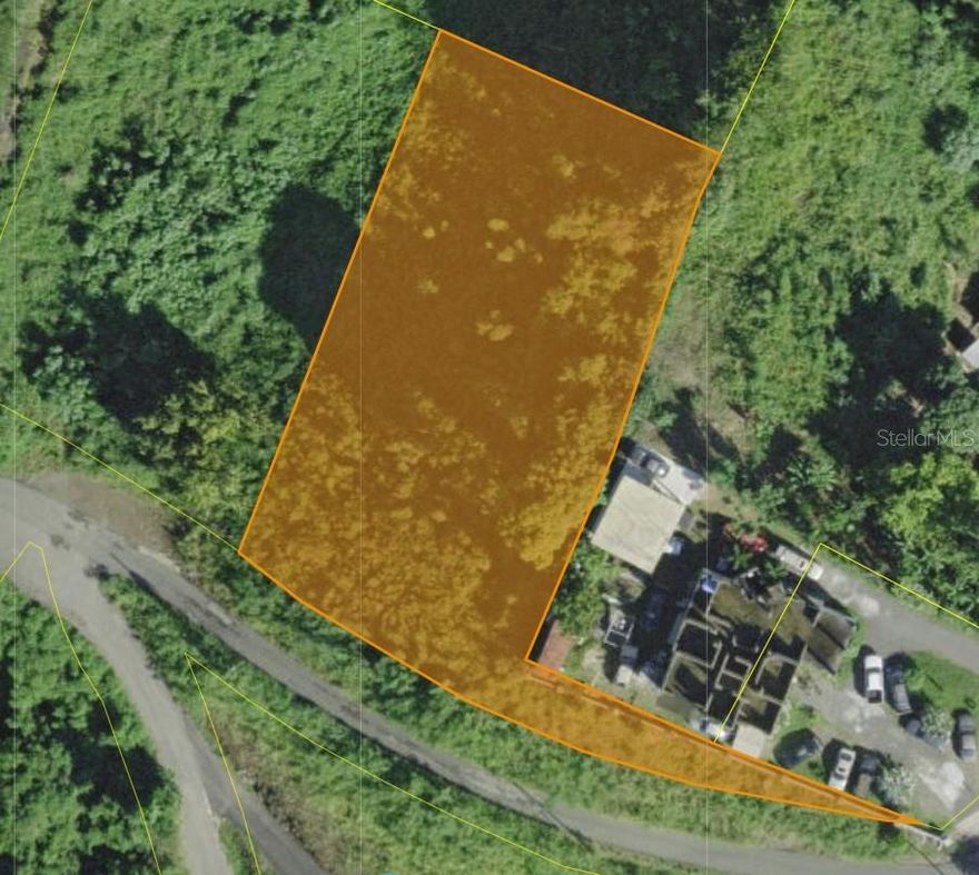 Build your dream home or vacation villa on this beautiful ocean-view lot with 2,167.96 m2 in desirable Puntas, Rincón. Enjoy tropical breezes, amazing sunsets, and the relaxed coastal lifestyle that makes this community so special. Just minutes from world-class surf beaches, restaurants, and local attractions, this property offers the perfect balance of privacy and convenience. Vacation where you live and experience the beauty, culture, and warmth that define life in Rincón.