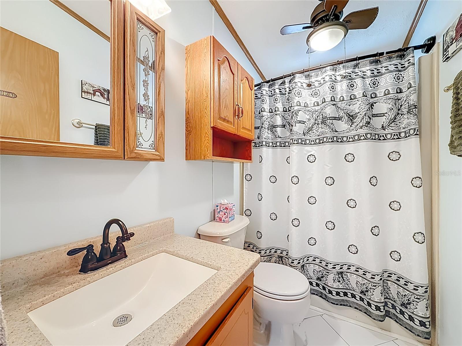 HOLIDAY SHORES MOBILE PARK UNREC - Residential