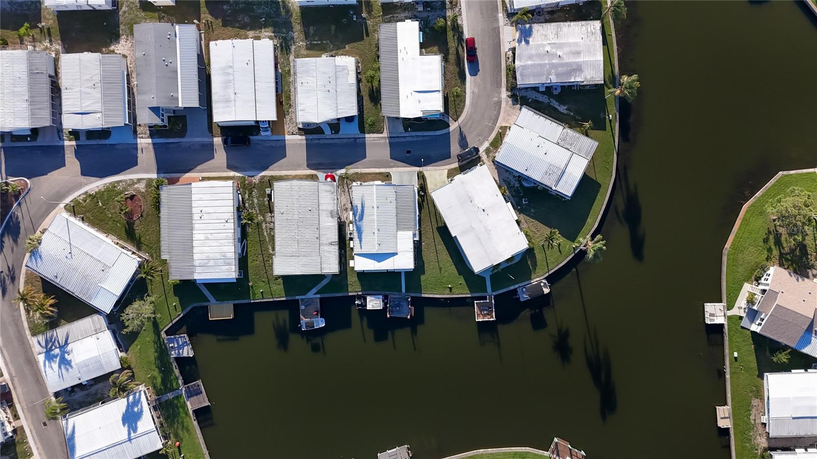 HOLIDAY SHORES MOBILE PARK UNREC - Residential