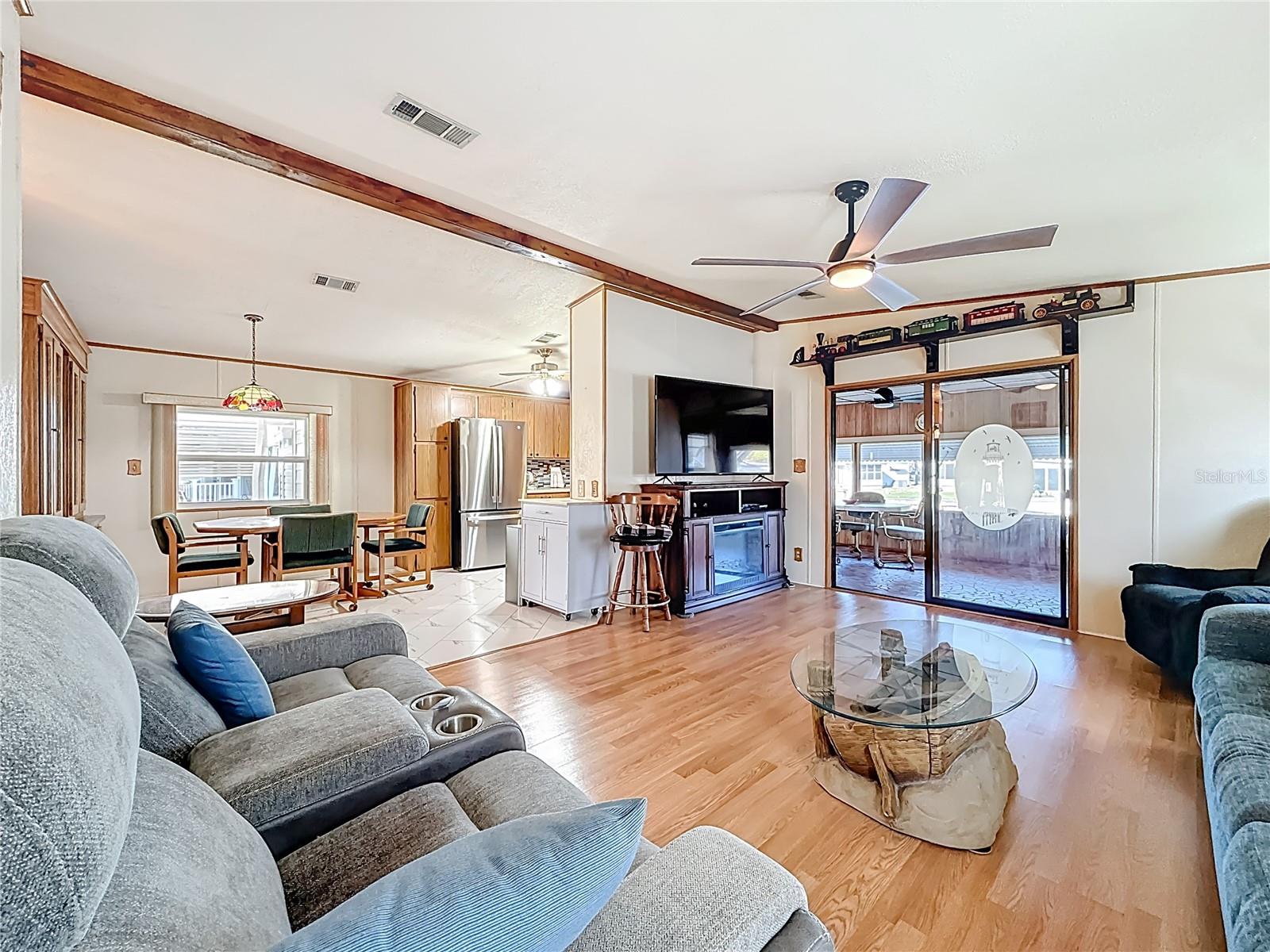 HOLIDAY SHORES MOBILE PARK UNREC - Residential