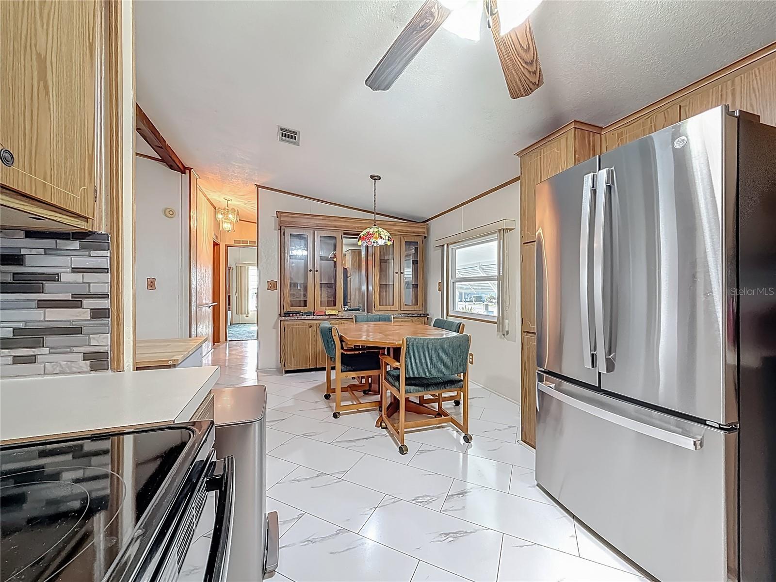 HOLIDAY SHORES MOBILE PARK UNREC - Residential