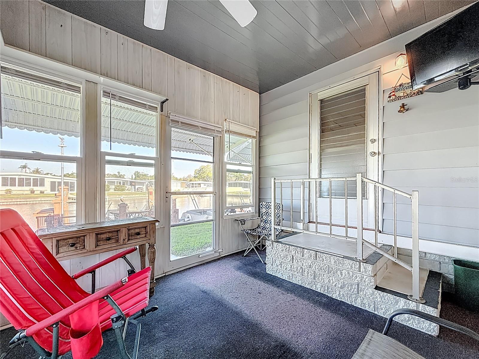 HOLIDAY SHORES MOBILE PARK UNREC - Residential