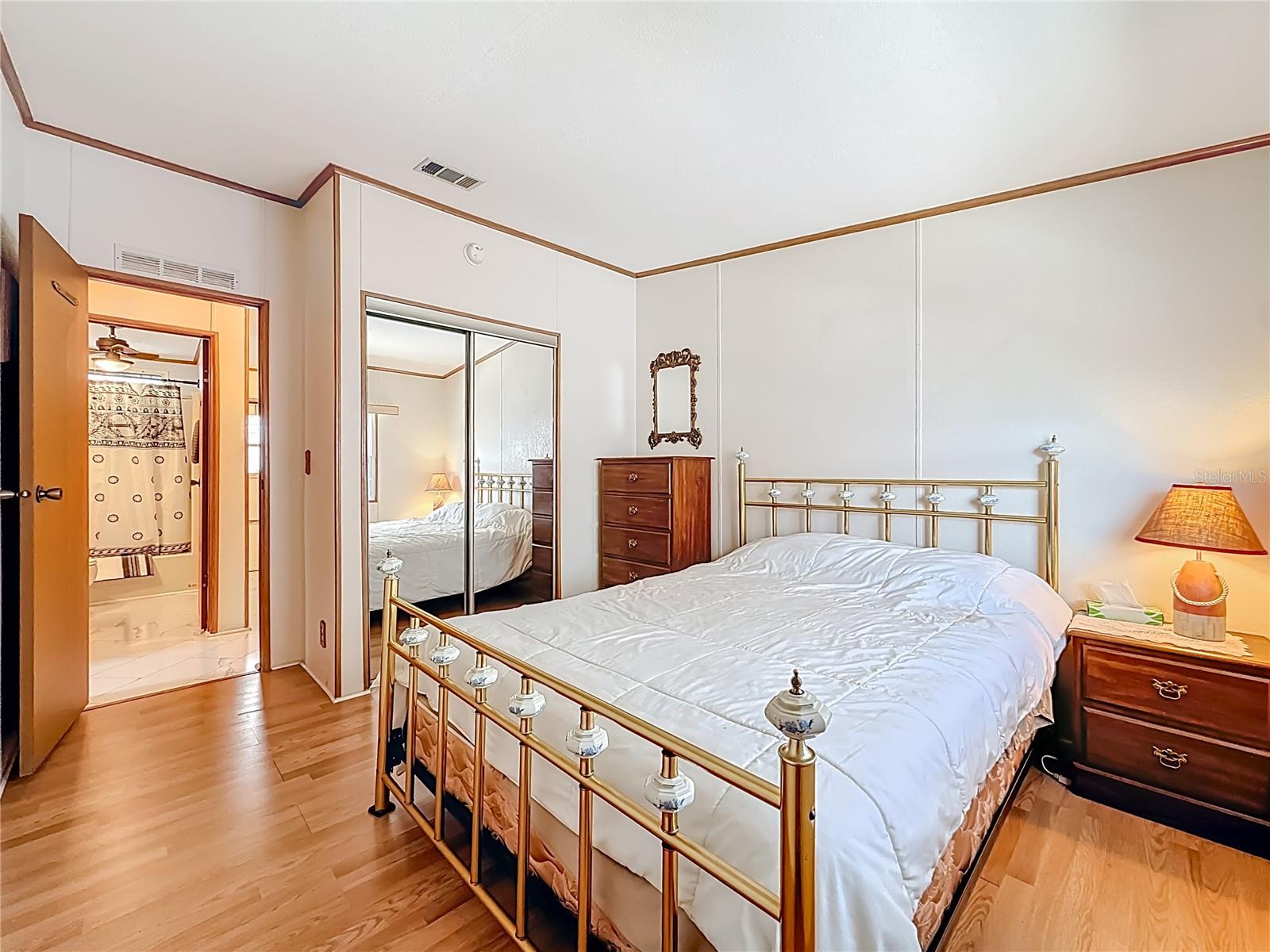 HOLIDAY SHORES MOBILE PARK UNREC - Residential