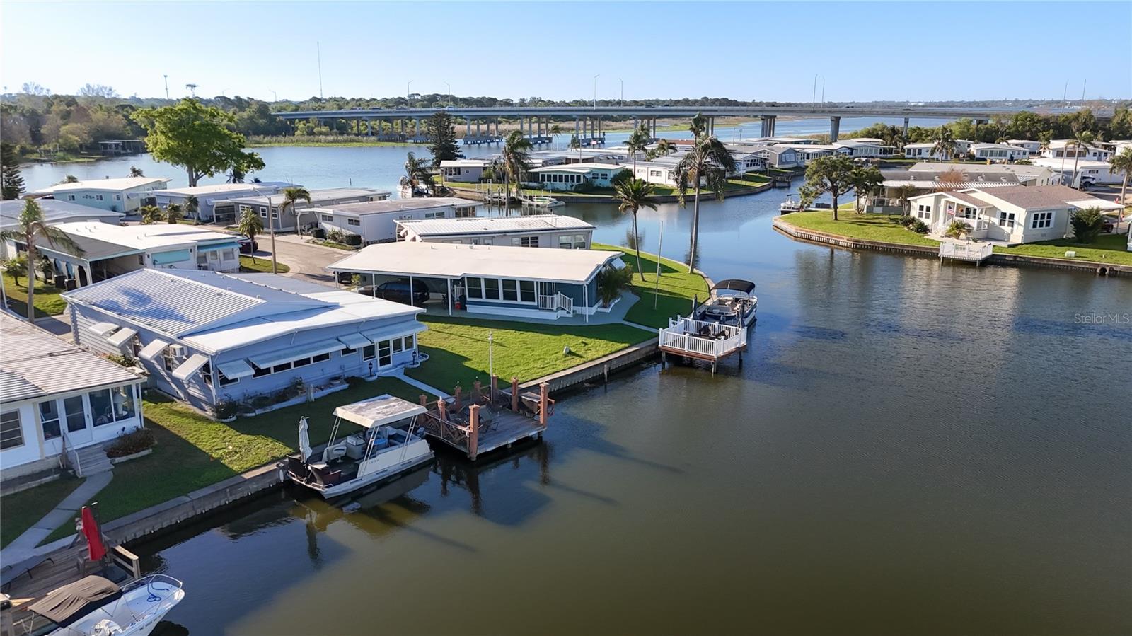 HOLIDAY SHORES MOBILE PARK UNREC - Residential