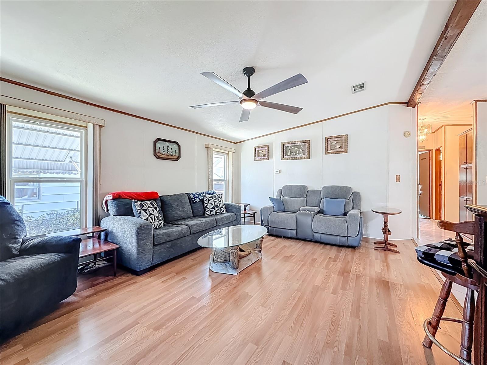 HOLIDAY SHORES MOBILE PARK UNREC - Residential