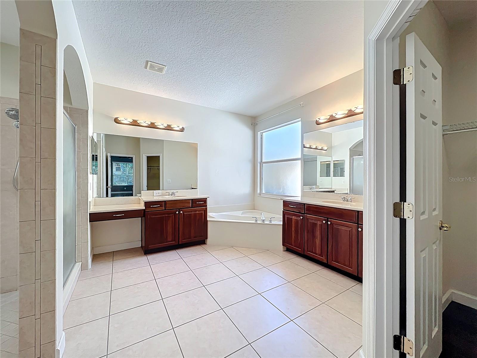 WESTYN BAY PH 03 A-1 A-2 J-1 - Residential Lease