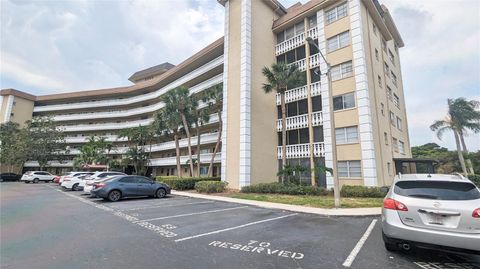 Condominium in SEMINOLE FL 8950 PARK BOULEVARD 37.jpg