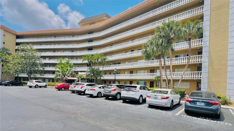 Condominium in SEMINOLE FL 8950 PARK BOULEVARD 4.jpg