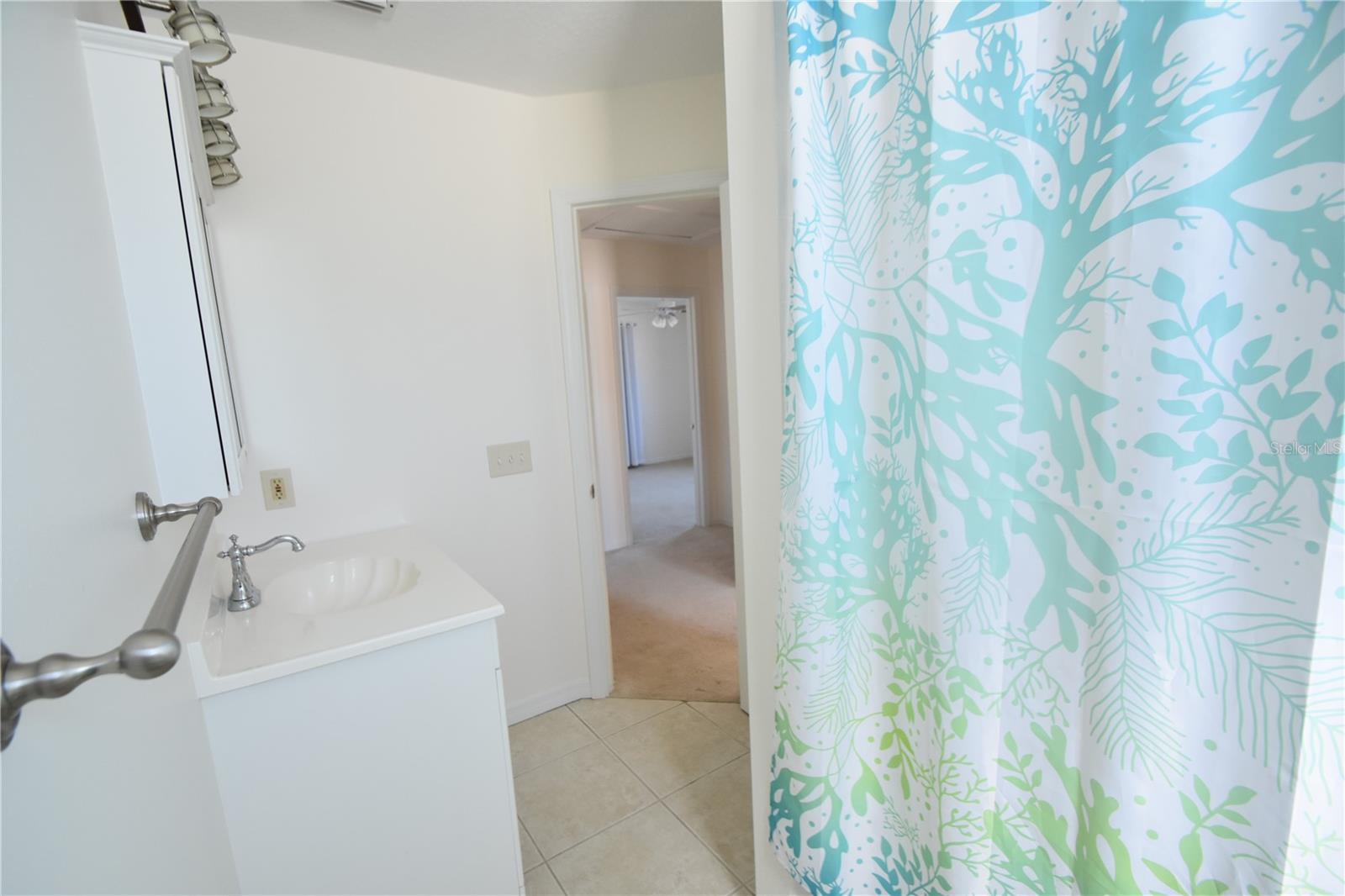 PINELLAS ADD TO ST PETERSBURG FLA - Residential Lease