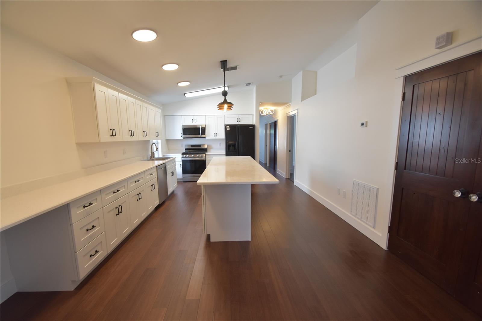 PINELLAS ADD TO ST PETERSBURG FLA - Residential Lease