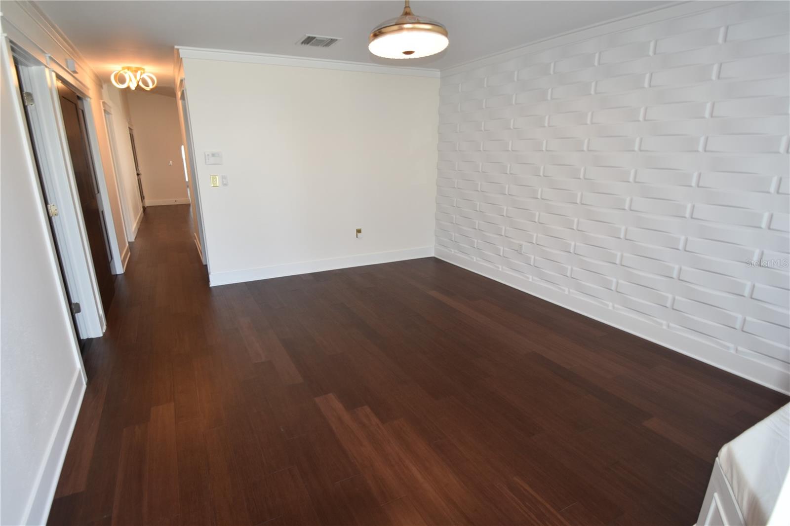 PINELLAS ADD TO ST PETERSBURG FLA - Residential Lease