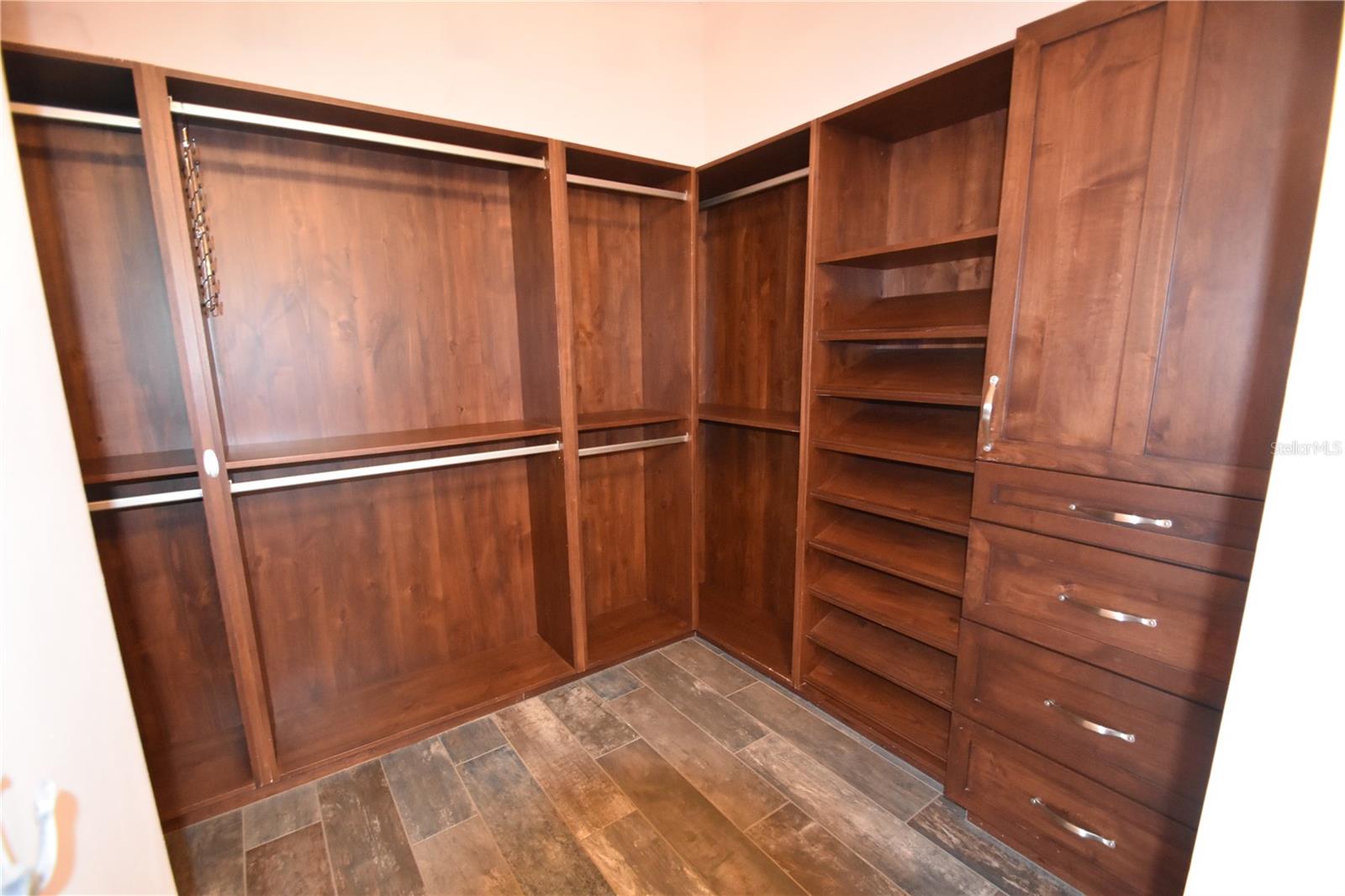 PINELLAS ADD TO ST PETERSBURG FLA - Residential Lease