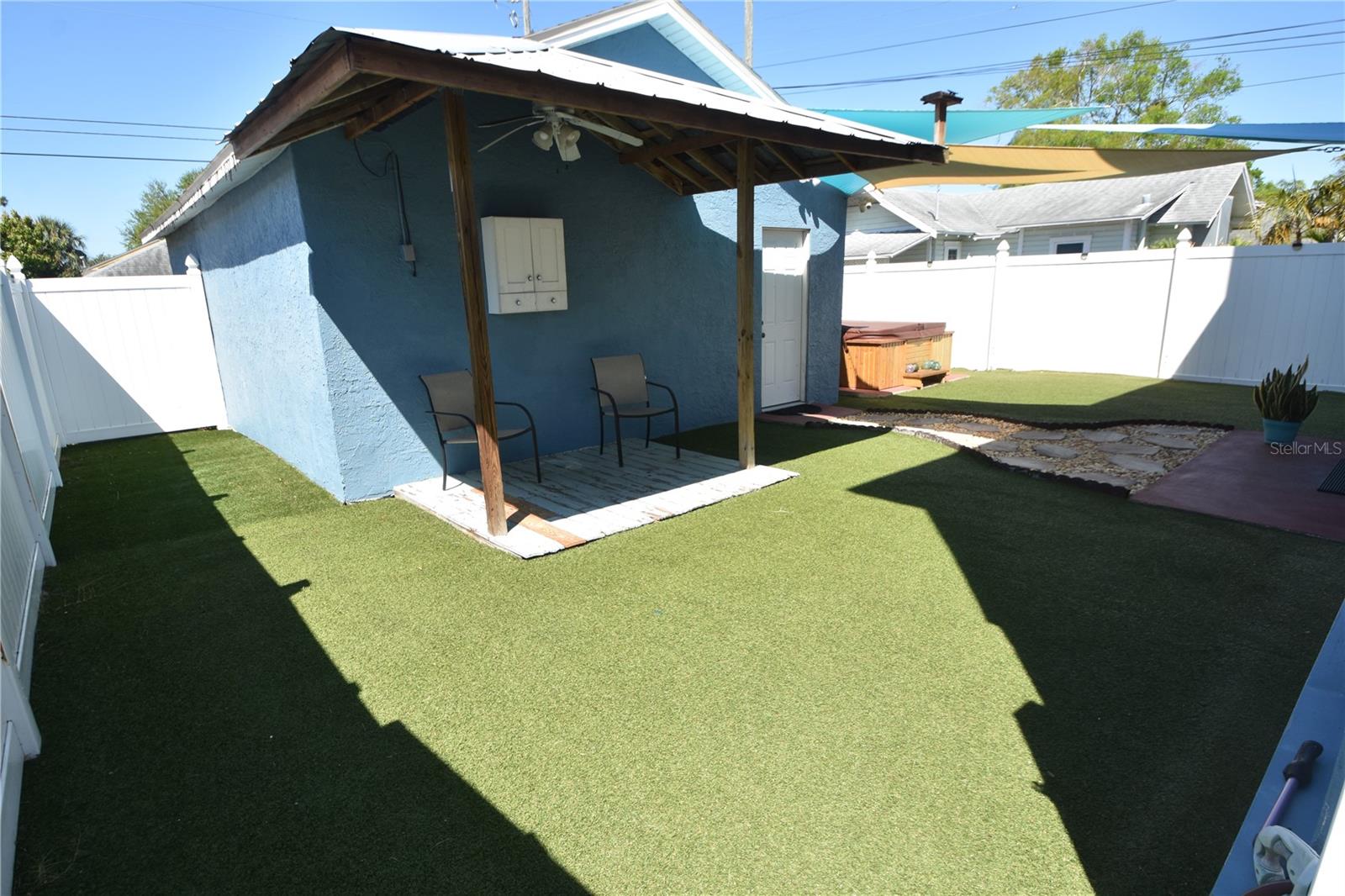 PINELLAS ADD TO ST PETERSBURG FLA - Residential Lease