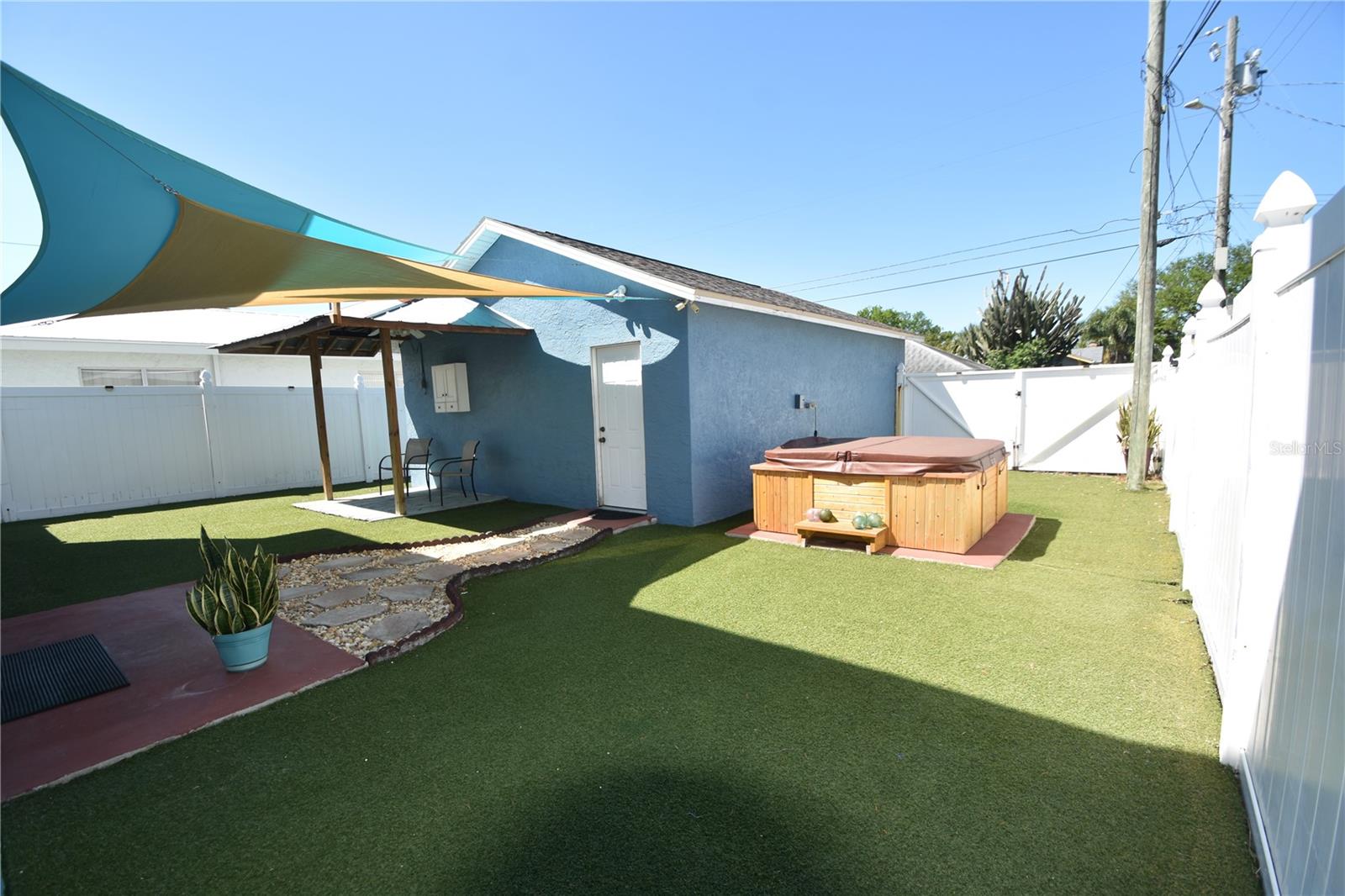 PINELLAS ADD TO ST PETERSBURG FLA - Residential Lease