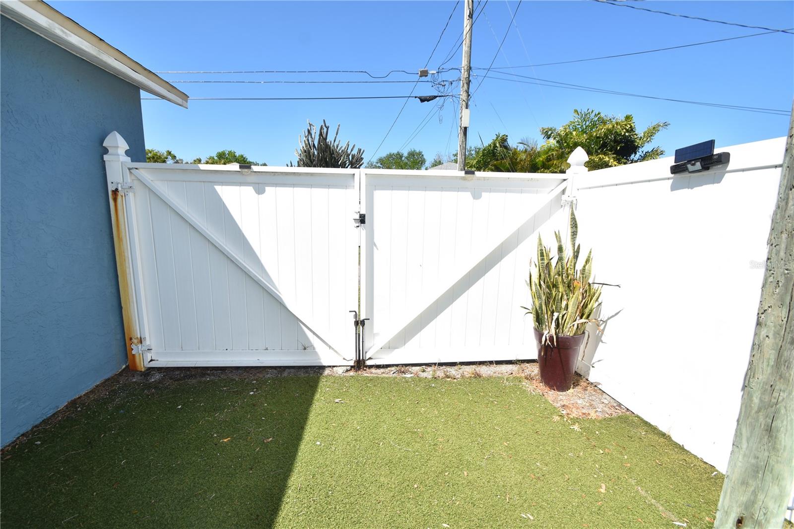 PINELLAS ADD TO ST PETERSBURG FLA - Residential Lease