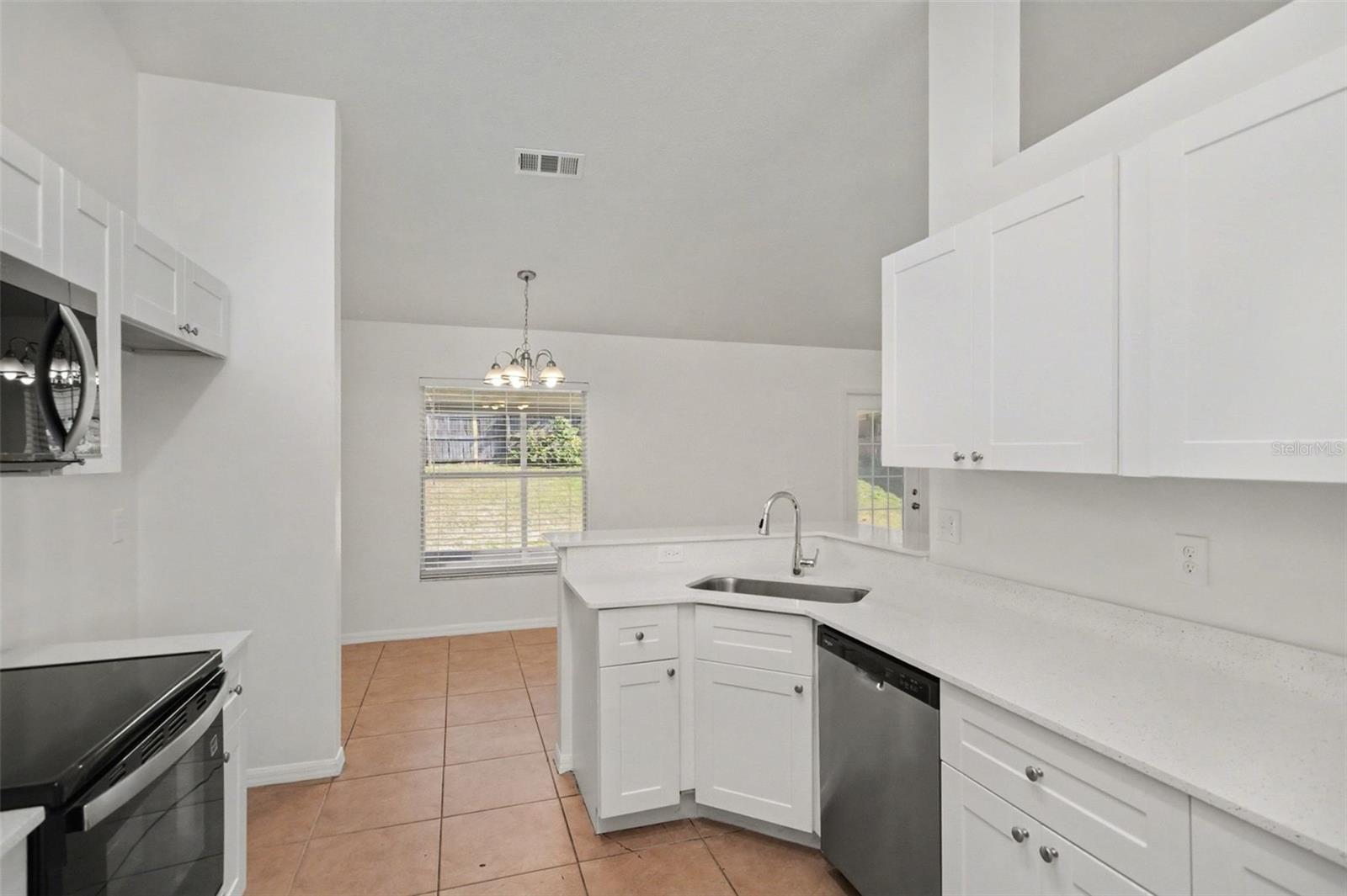 EASTRIDGE PH 01 - Residential