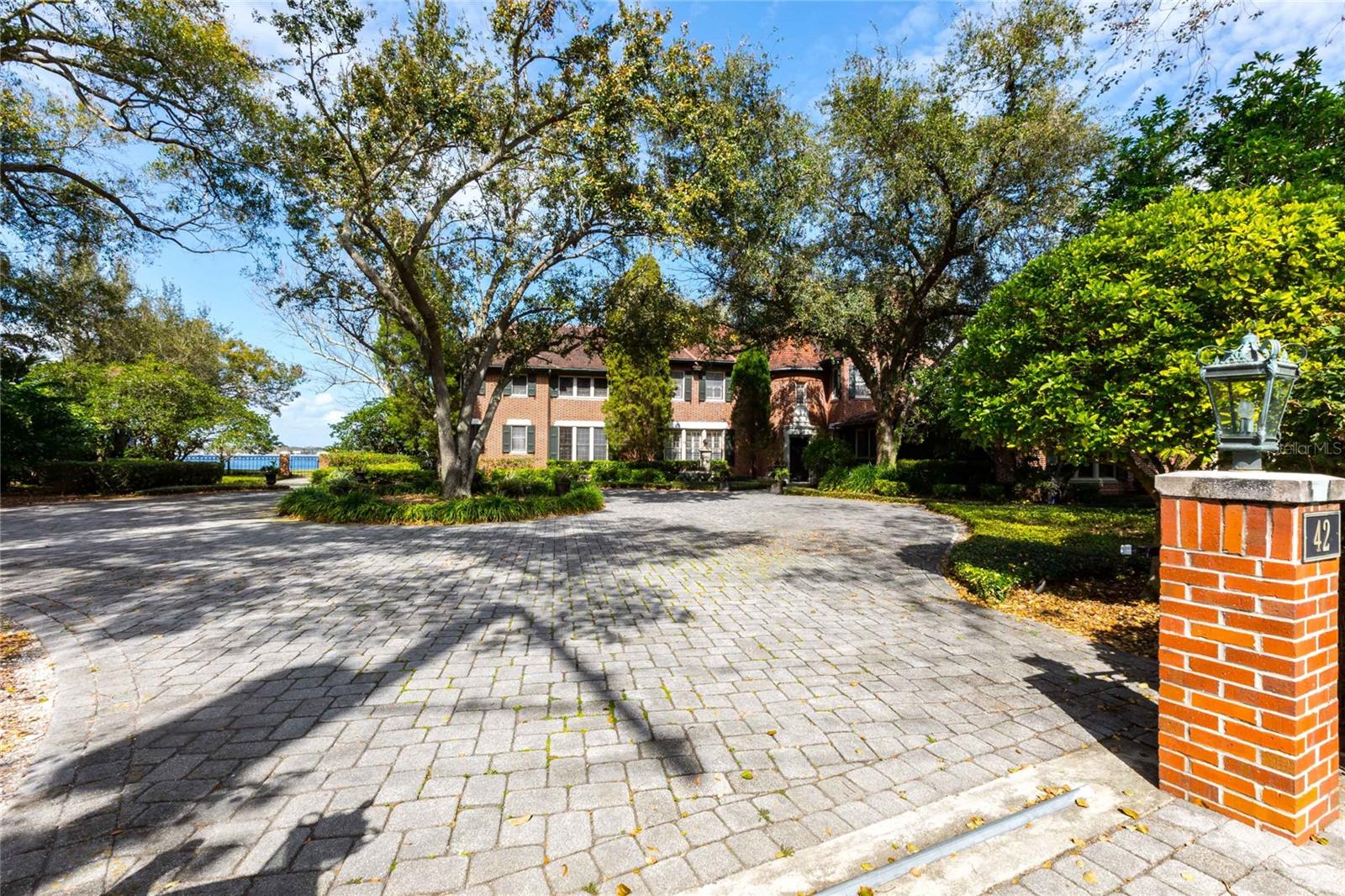 DAVIS ISLANDS PB10 PG52 TO 57 - Residential