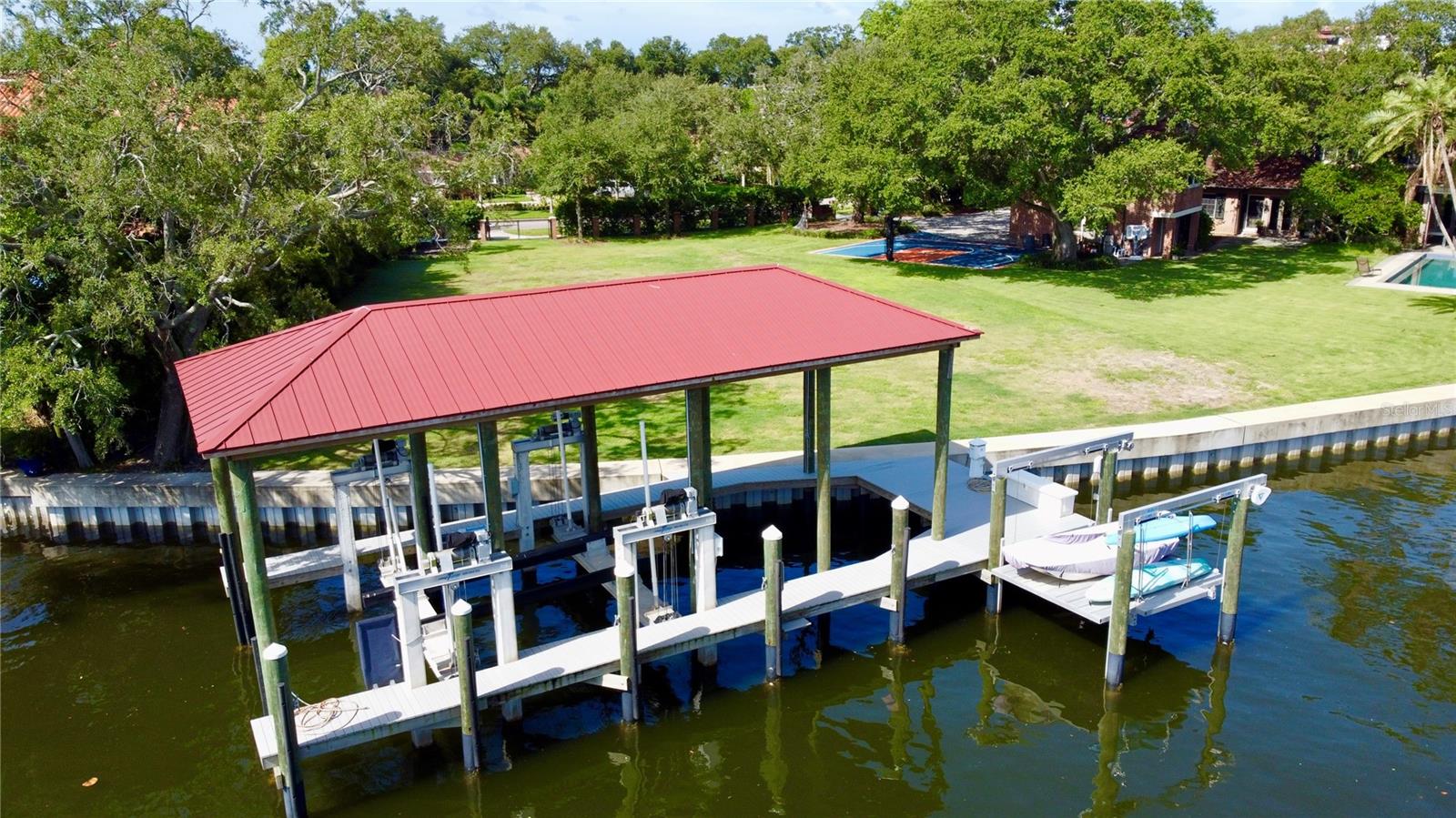 DAVIS ISLANDS PB10 PG52 TO 57 - Residential