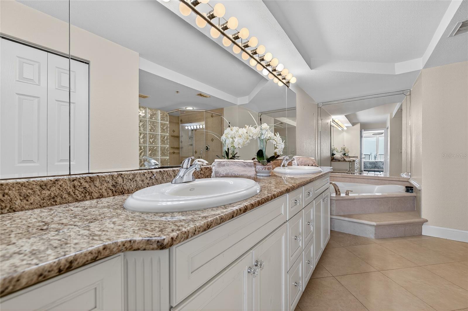 THE TOWERS AT PONCE INLET TOWER IV - Residential