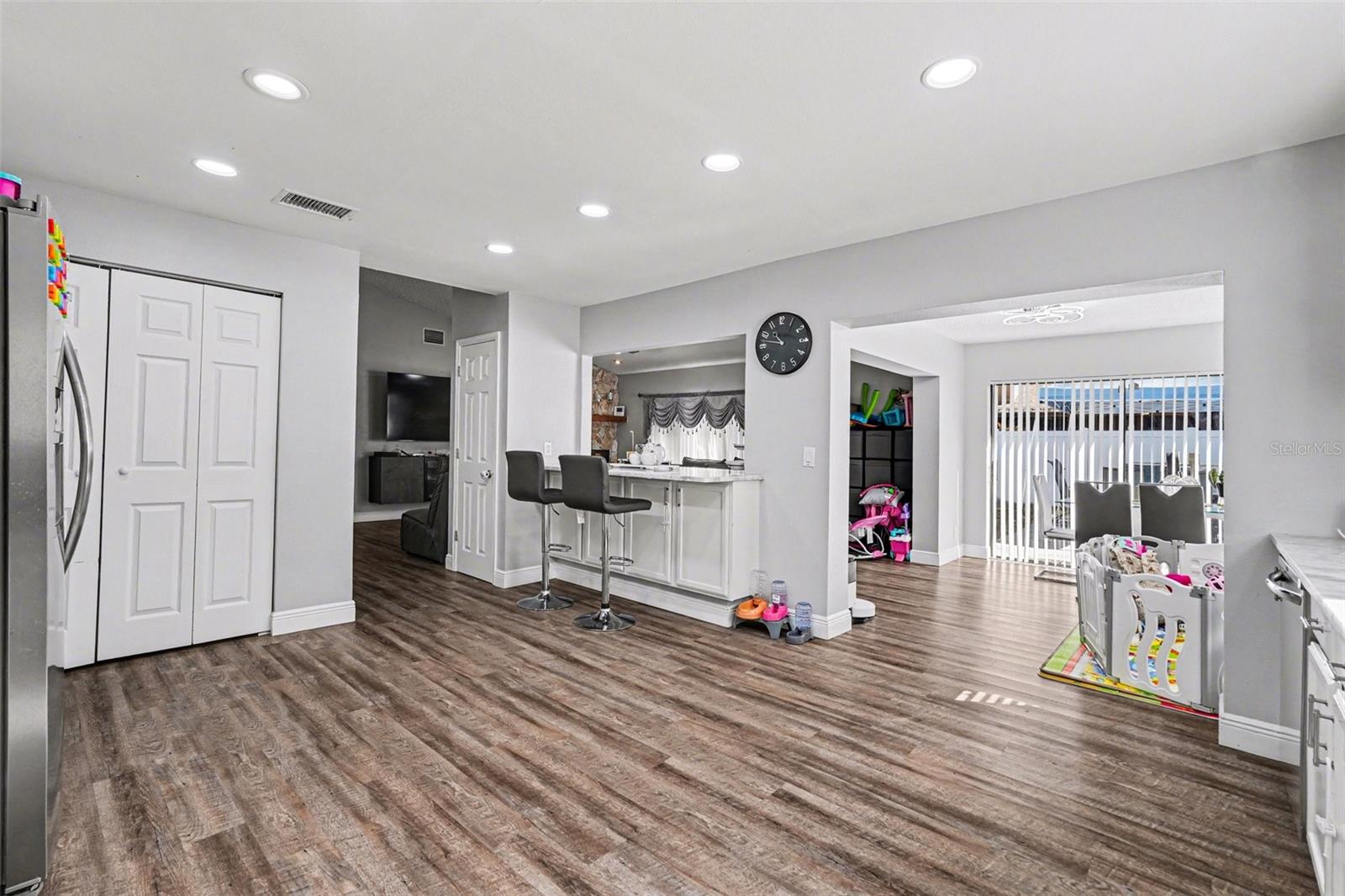 MEADOWOOD ESTATES - Residential