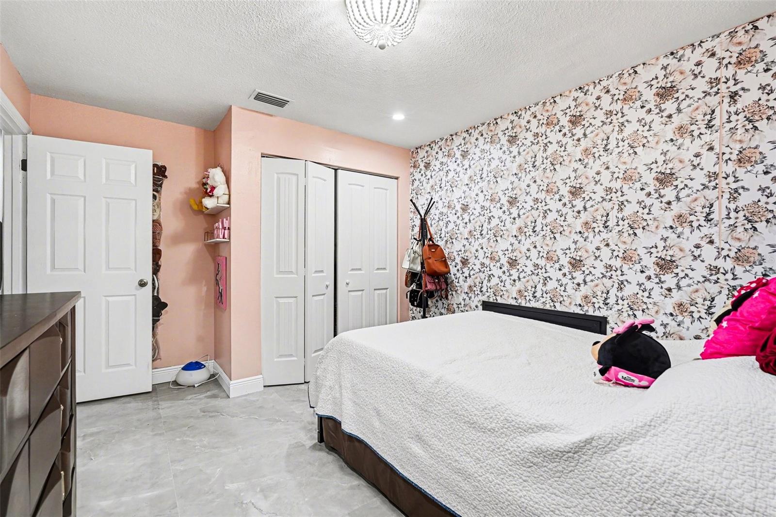 MEADOWOOD ESTATES - Residential