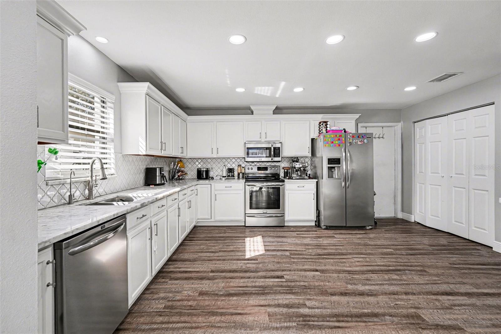 MEADOWOOD ESTATES - Residential