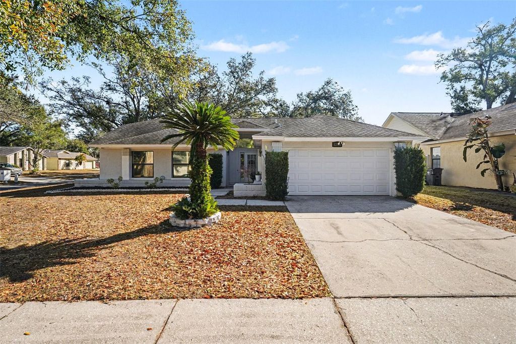 Photo of 1710 Tallowtree Circle, Valrico, FL 33594 (MLS # TB8474195)