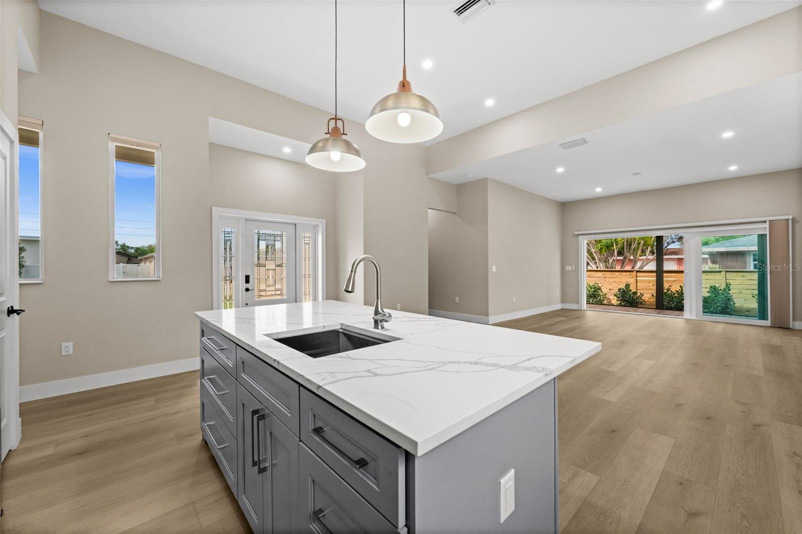 RIDGEWOOD - Residential