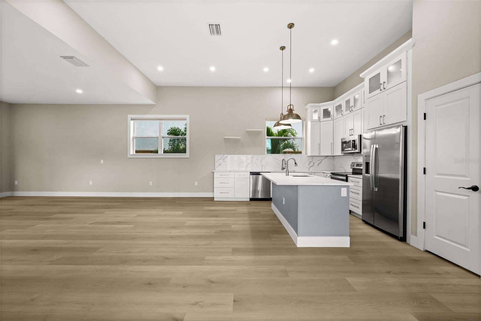 RIDGEWOOD - Residential