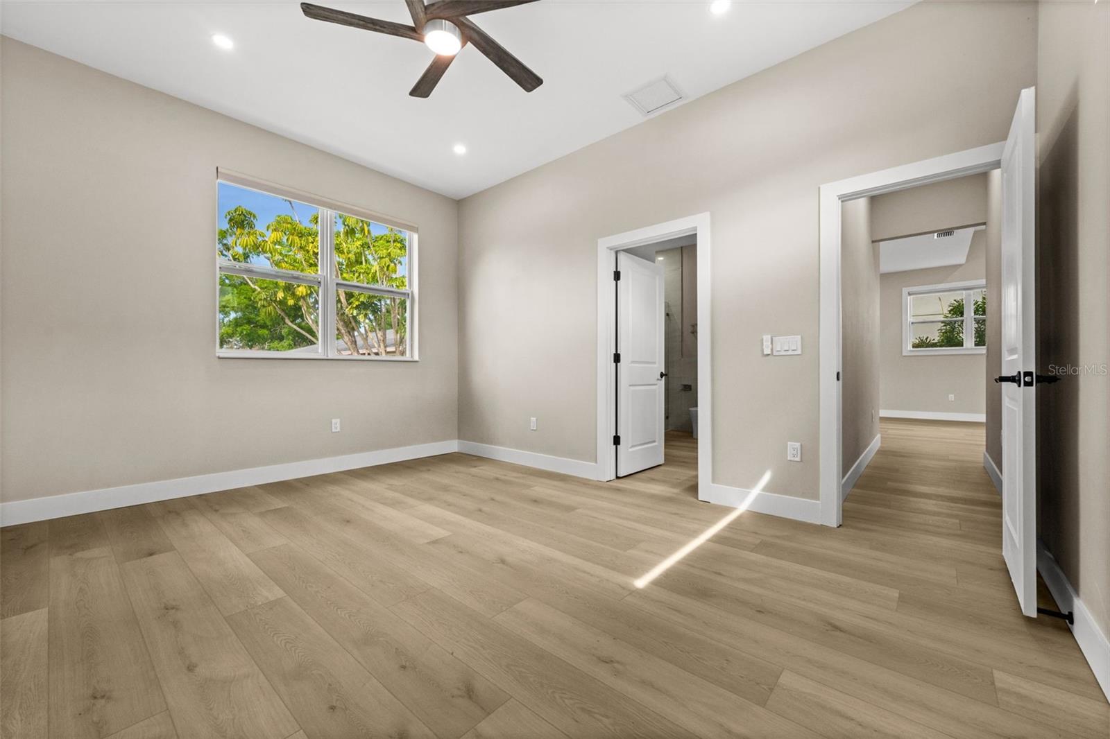 RIDGEWOOD - Residential