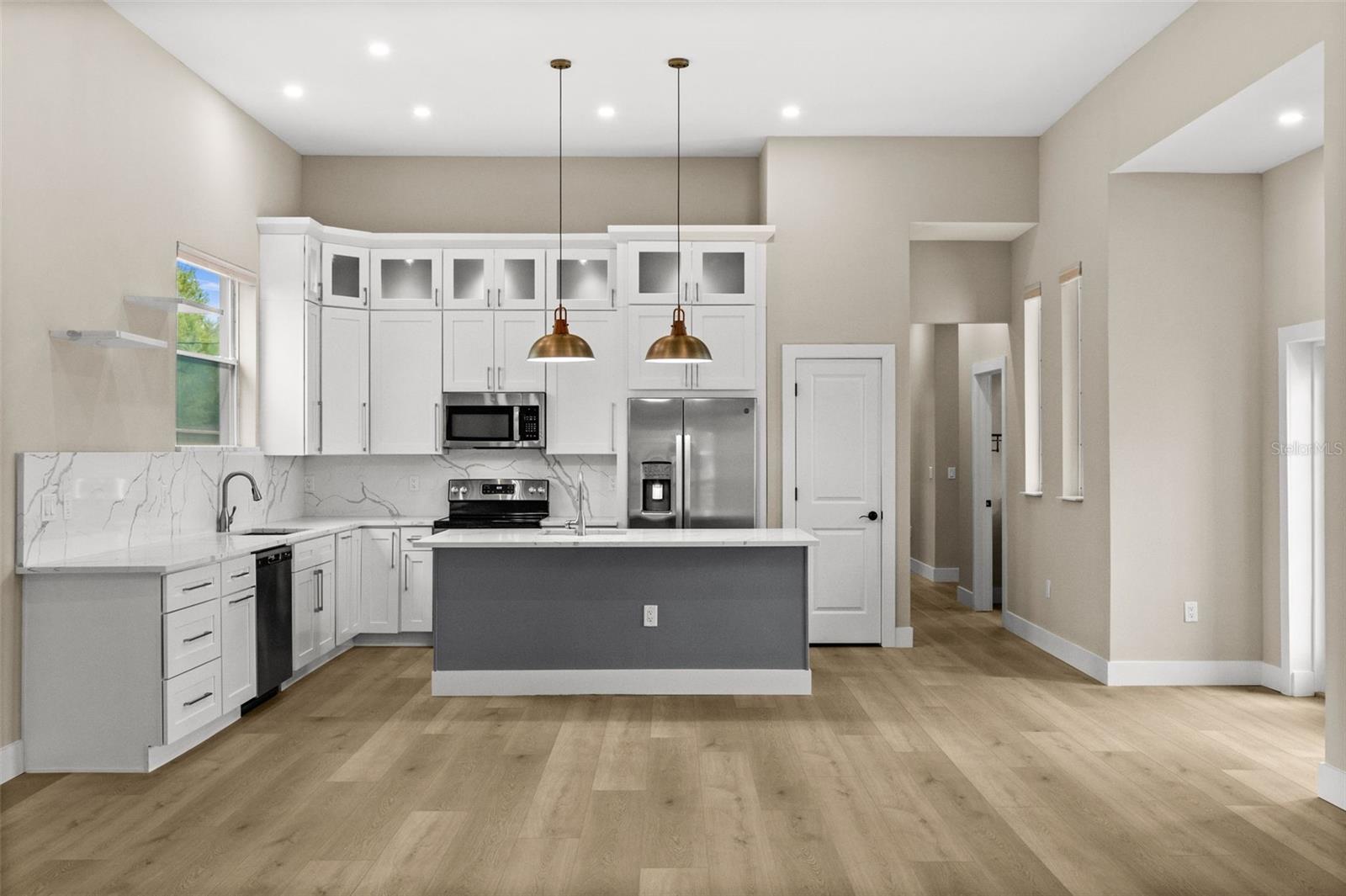 RIDGEWOOD - Residential