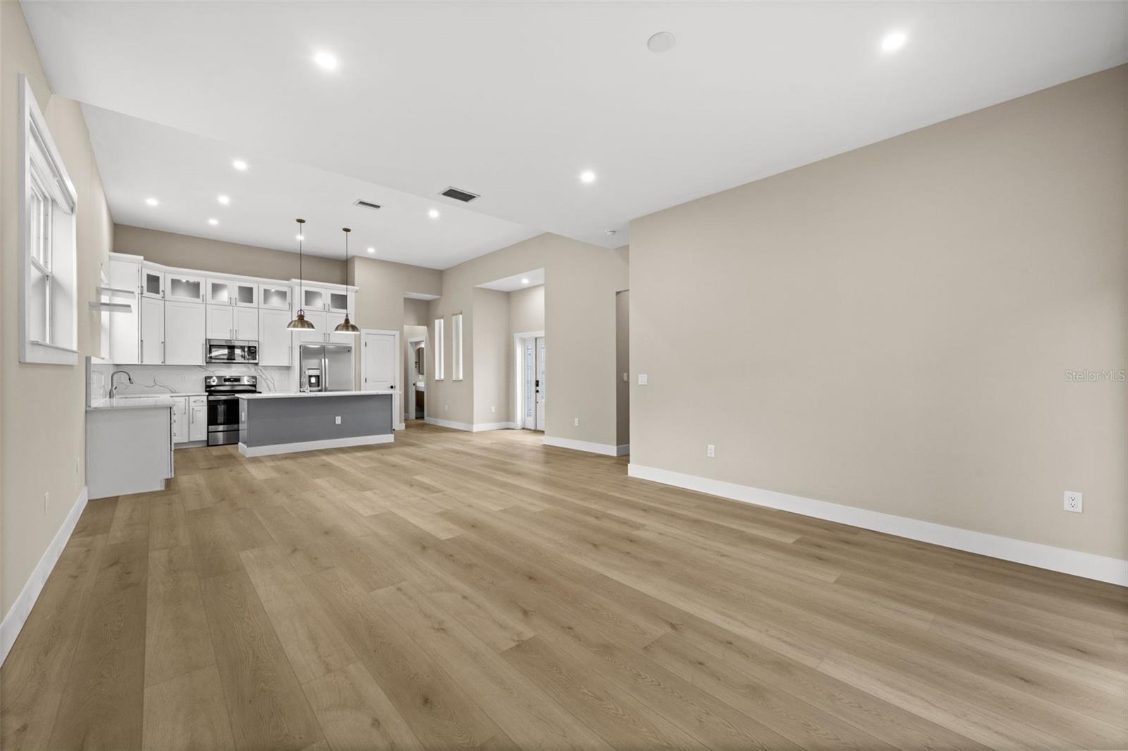 RIDGEWOOD - Residential