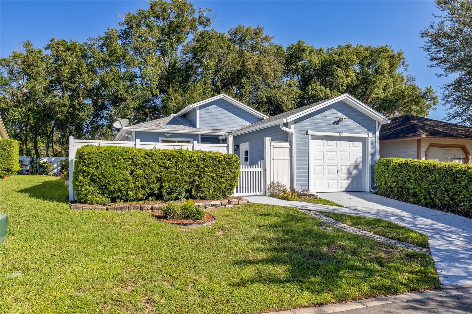 577 PORTLAND CIRCLE