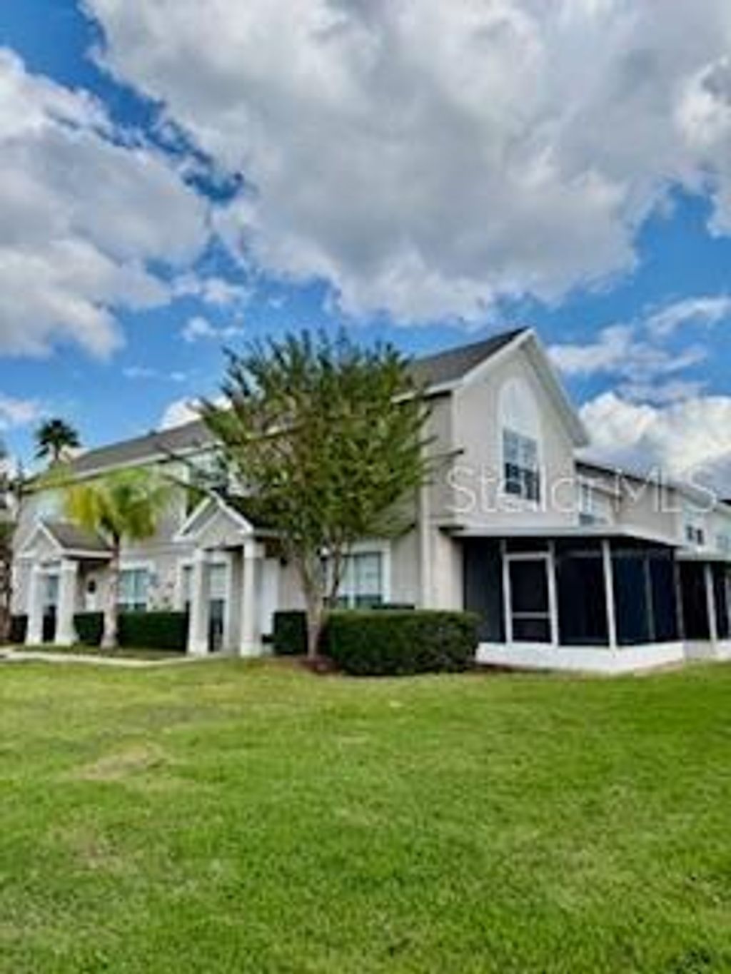 Photo of 402 Kensington Lake Circle, Brandon, FL 33511 (MLS # TB8452631)