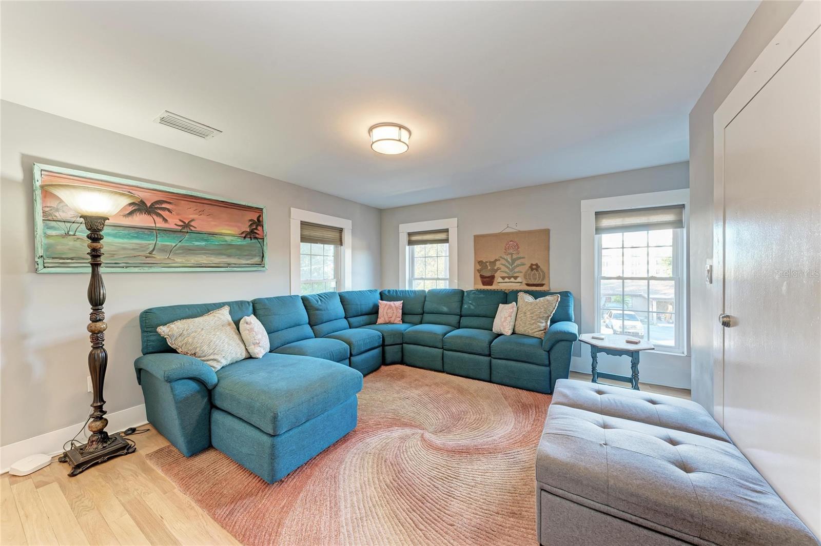 MAPLE COURT - Residential