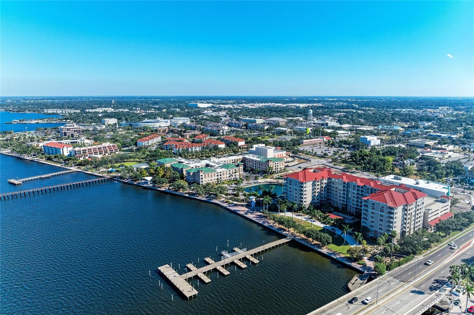 MAPLE COURT - Residential