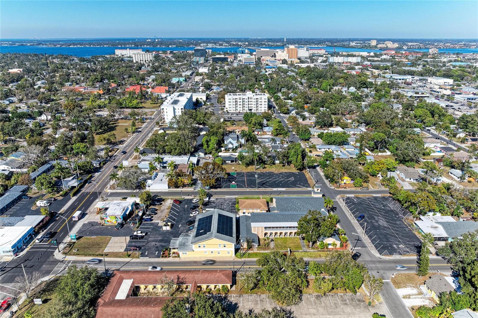 MAPLE COURT - Residential