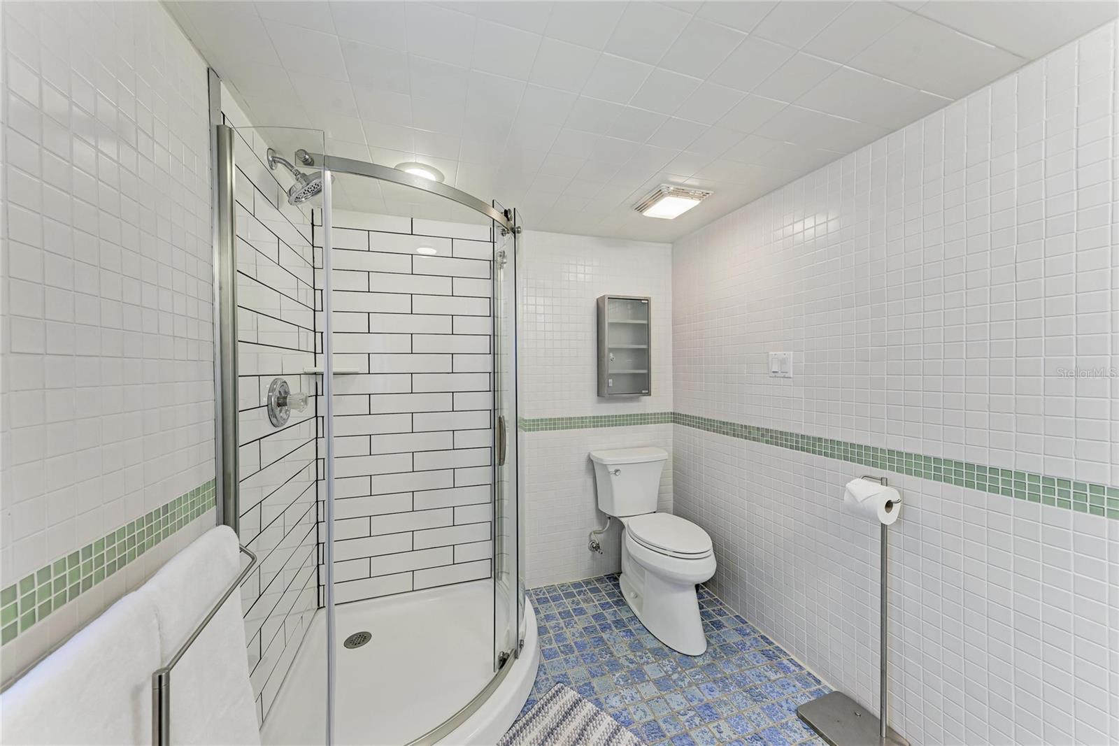 MAPLE COURT - Residential