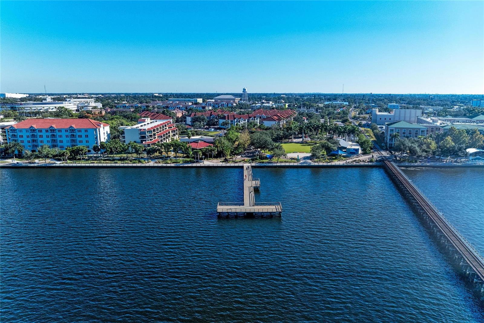 MAPLE COURT - Residential