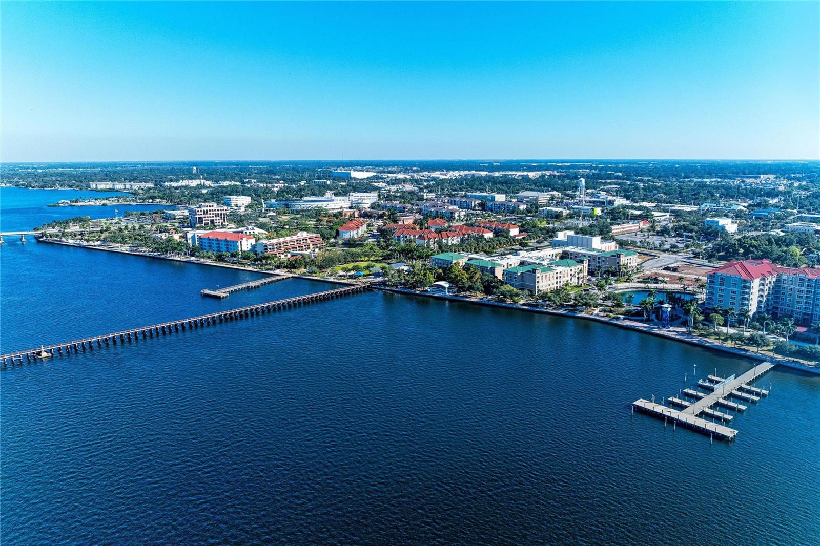 MAPLE COURT - Residential