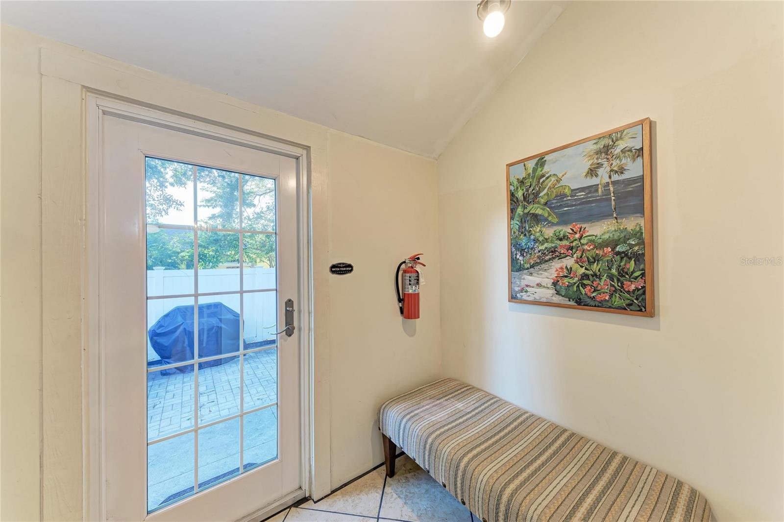 MAPLE COURT - Residential