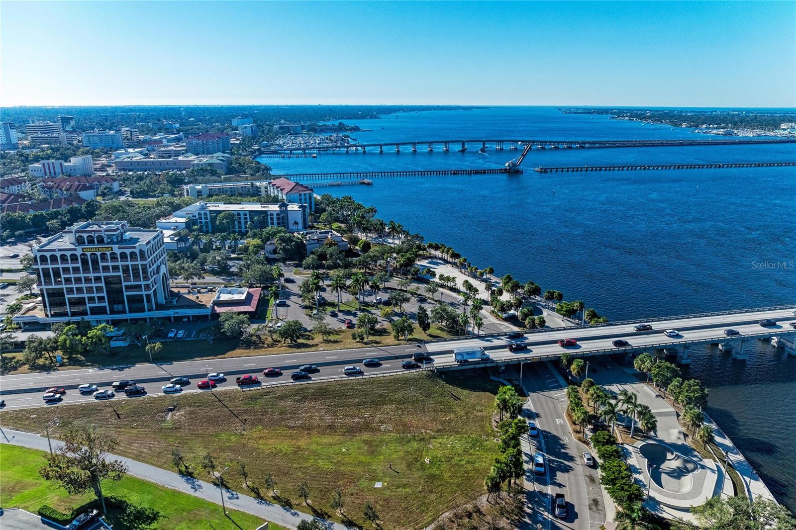 MAPLE COURT - Residential