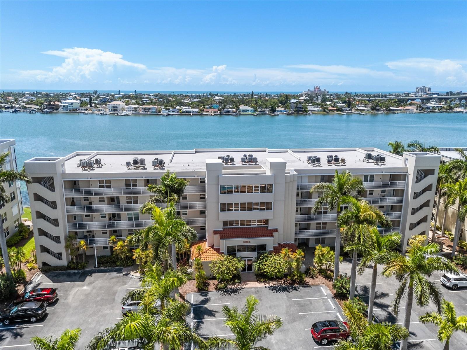BAHIA VISTA UNIT III - Residential
