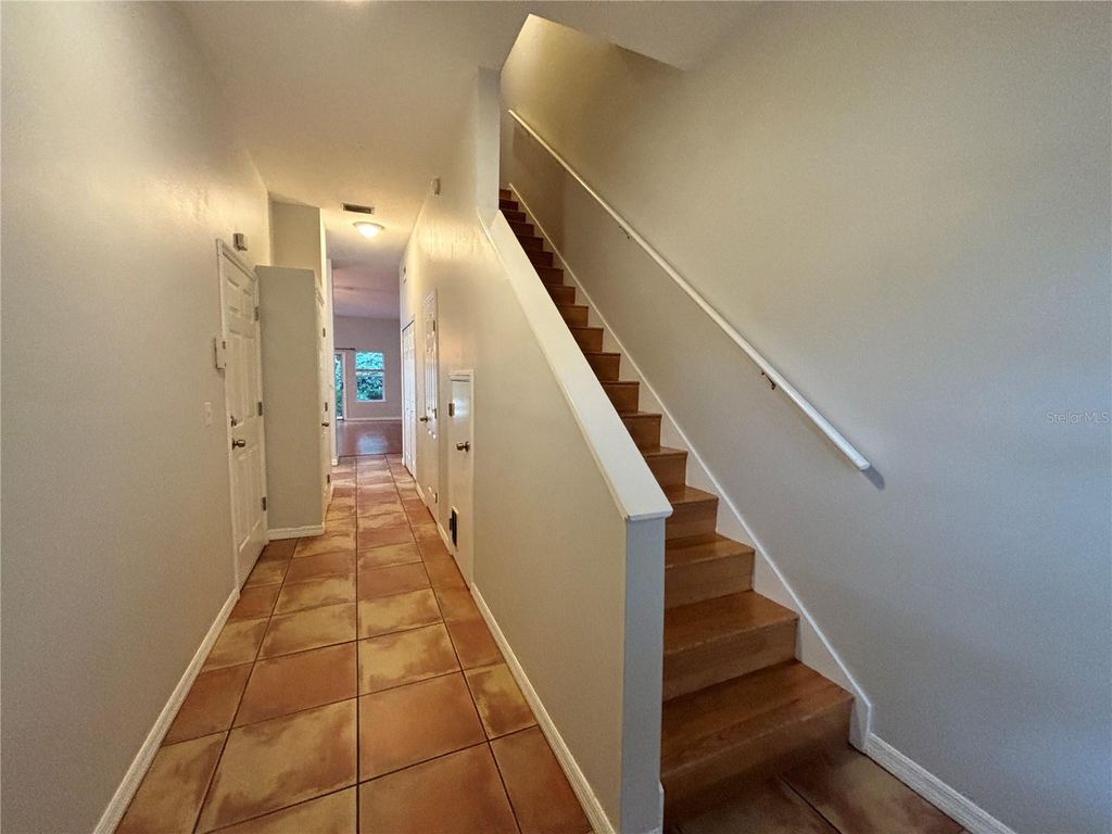 Photo of 1625 Park Lake Street #1625, Orlando, FL 32803 (MLS # O6386141)