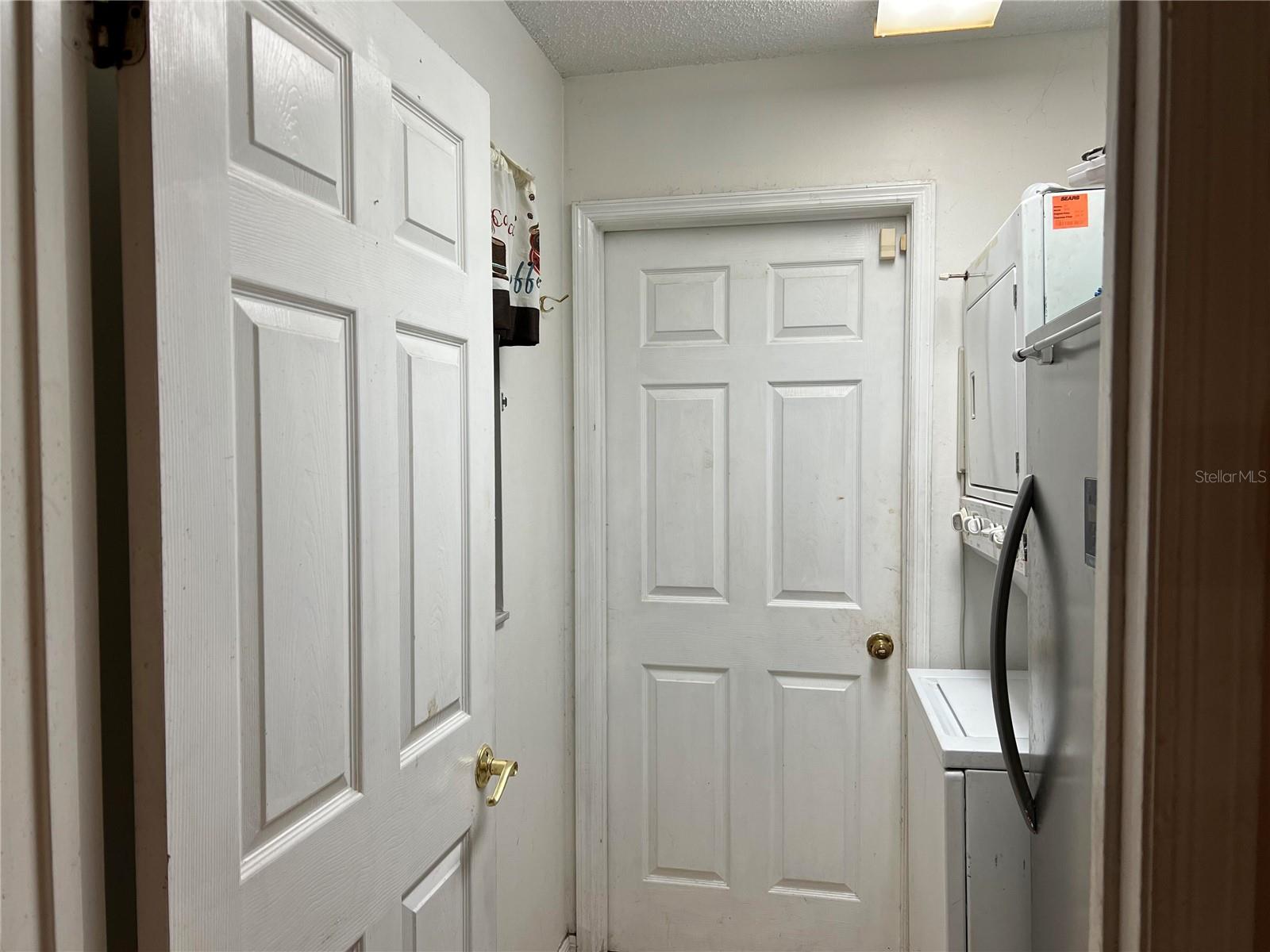 TEALWOOD COVE FIRST ADD - Residential