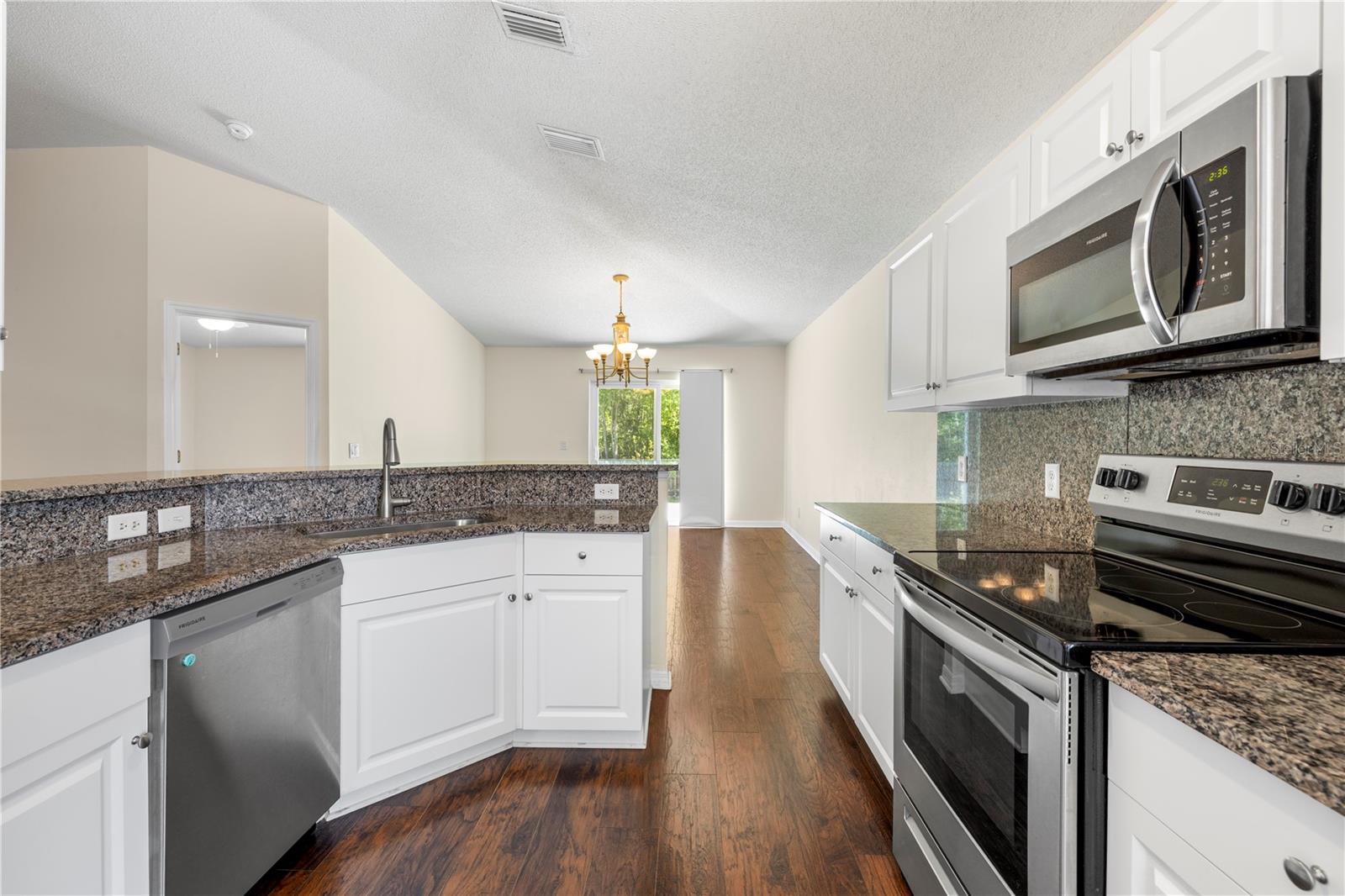 ENCLAVE PH 01 - Residential