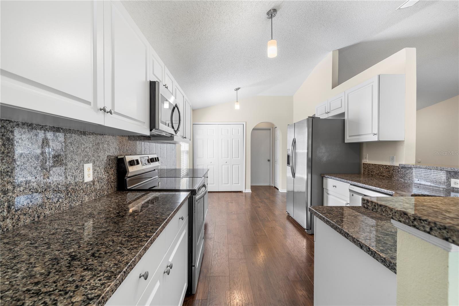 ENCLAVE PH 01 - Residential