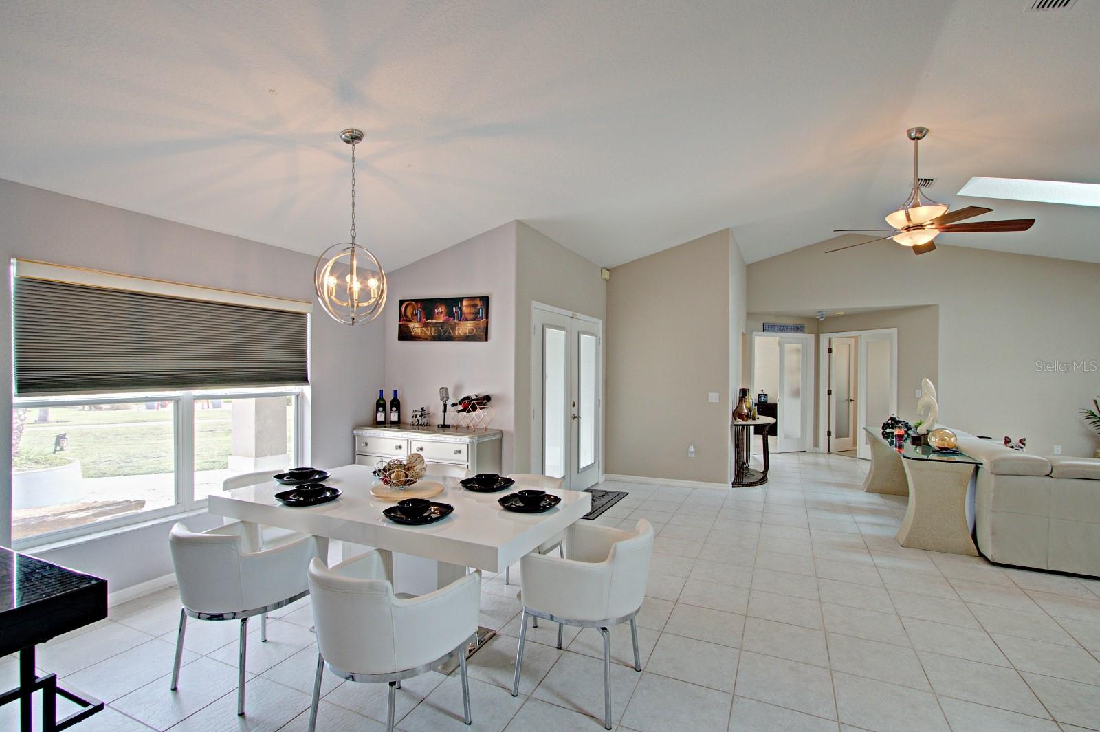 ROYAL TRAILS UNIT 02 REP - Residential